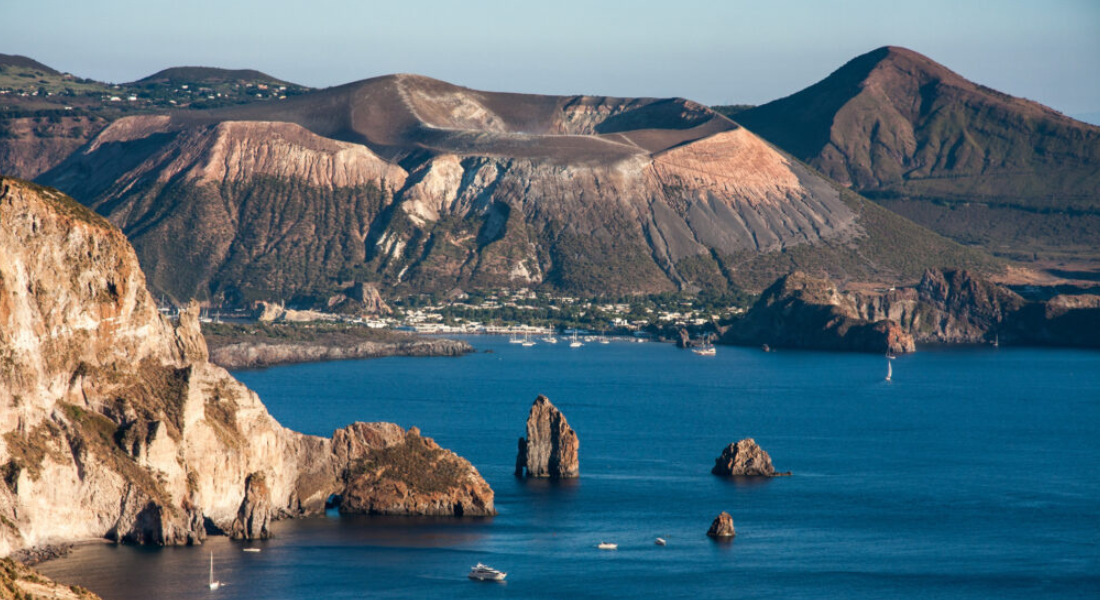 Promega Lab Blog - Ottimizzare la cattura del carbonio con i cianobatteri: la ricerca che arriva dall'isola di Vulcano 1